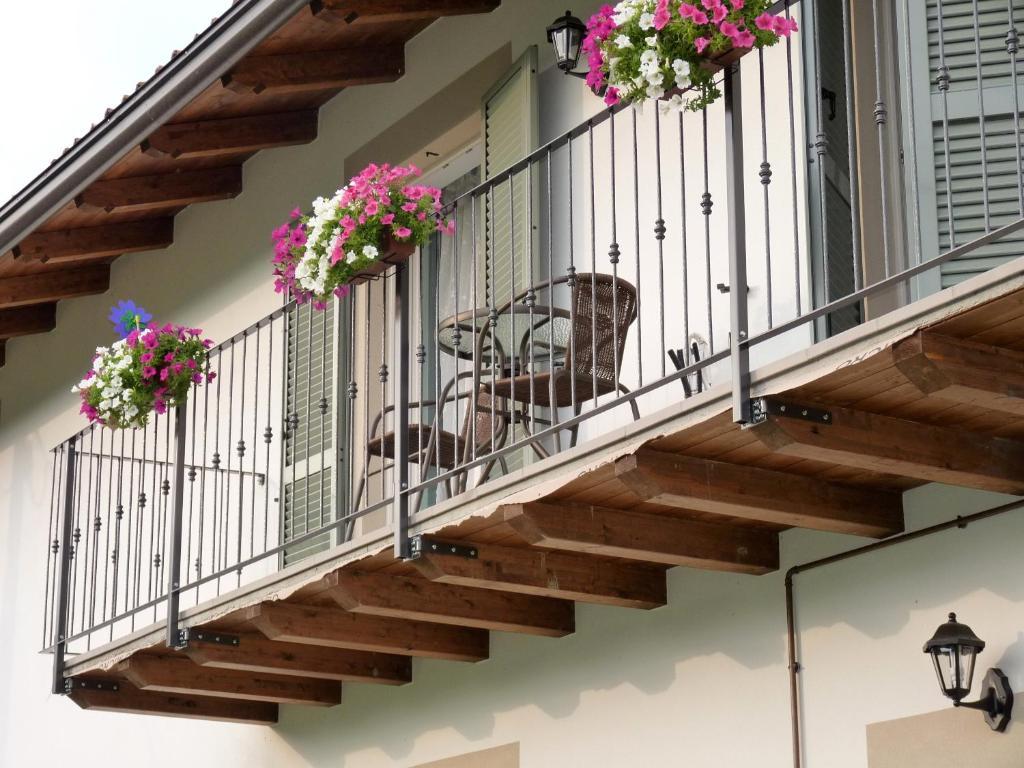 Trezzo Tinella B&B Mario & Mario المظهر الخارجي الصورة